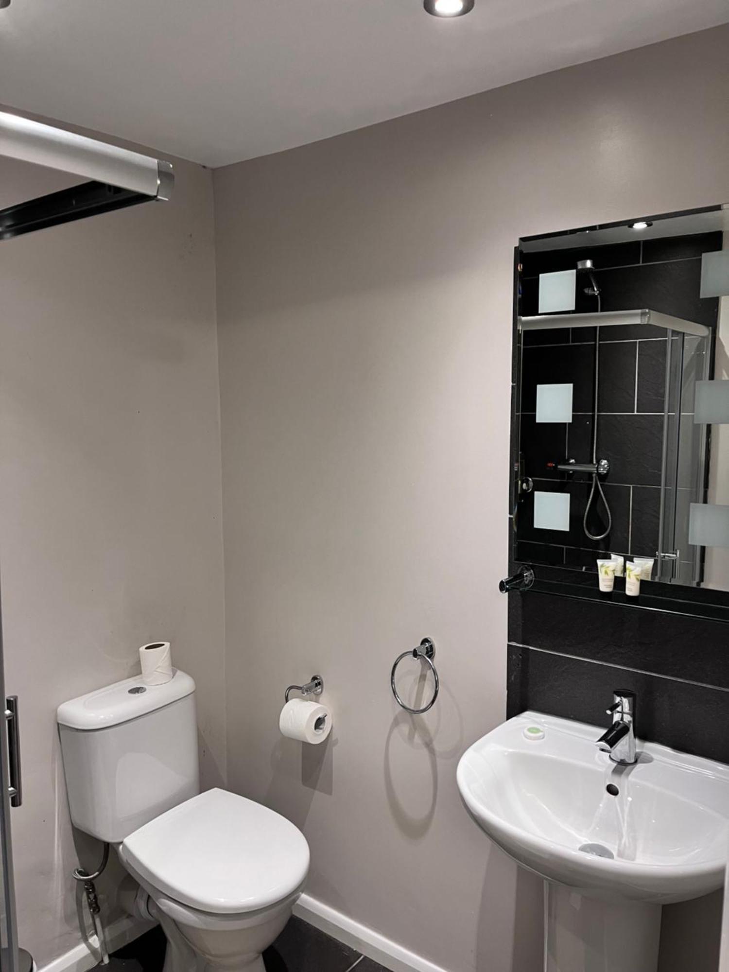 The Railway Apartments Haydon Bridge Extérieur photo